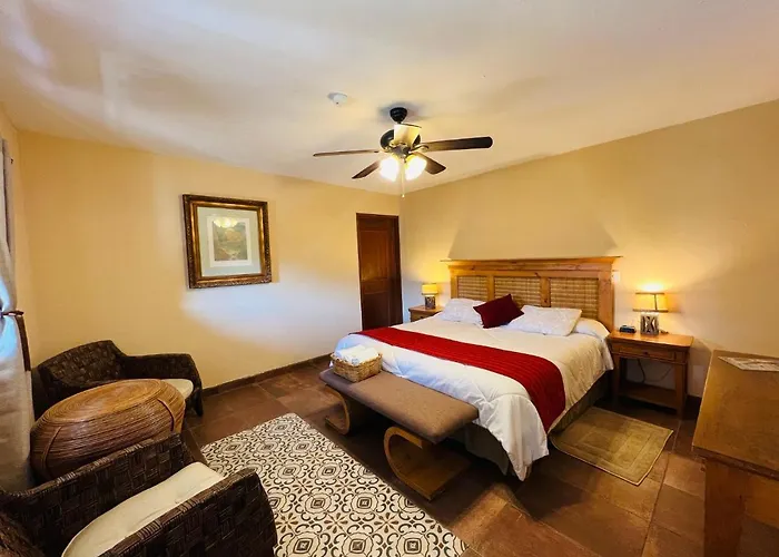 Hotel Parador Vernal
