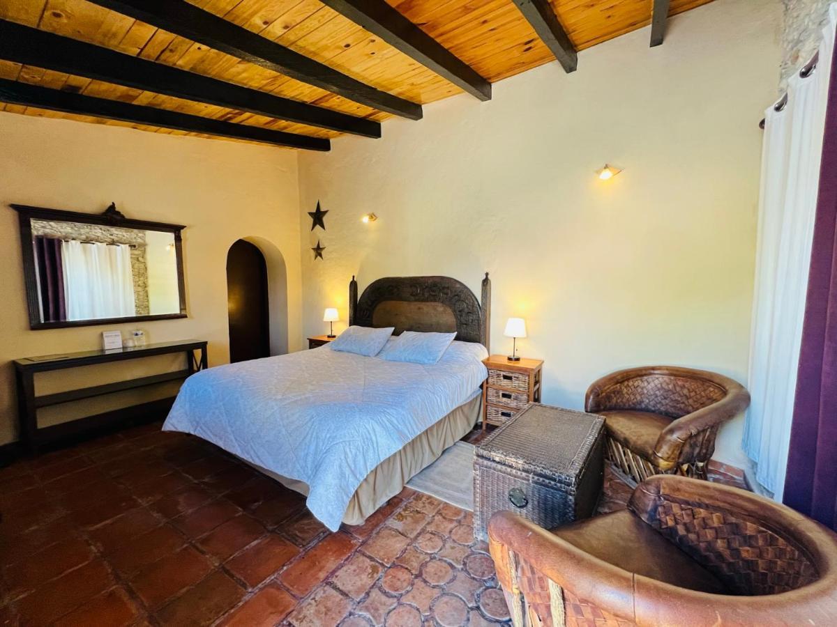 Vernal Hotel Bernal